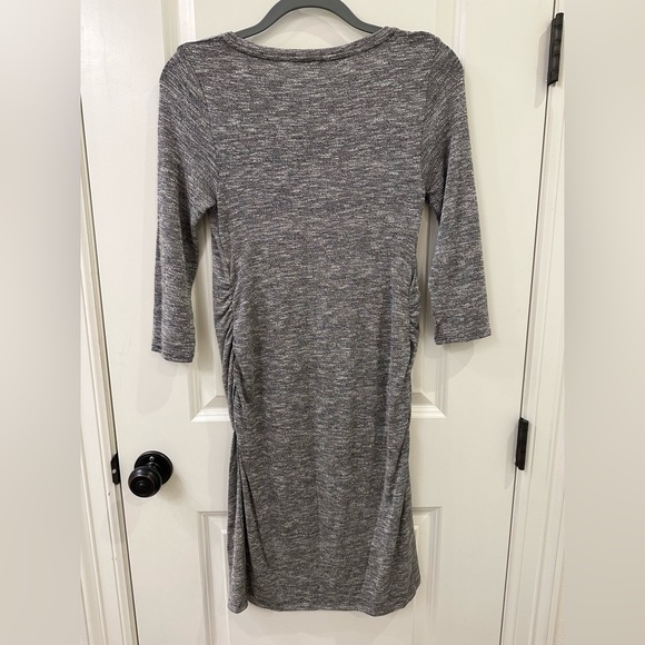 Liz Lange Maternity for Target Gray Knit Maternity Dress Size XS Elbow Sleeve - Picture 3 of 7